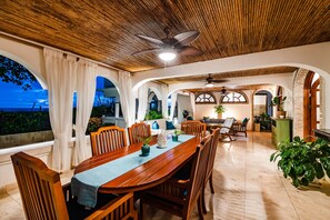 Villa | 5 bedrooms - Luxury Beachfront 5 Bedroom Villa on Famous Beach (Cabo Velas)