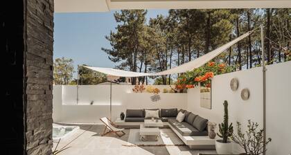 Paraty Villa by Cadenzalux