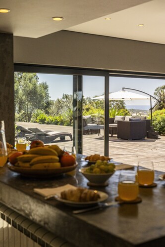 Carmim Villa by Cadenzalux
