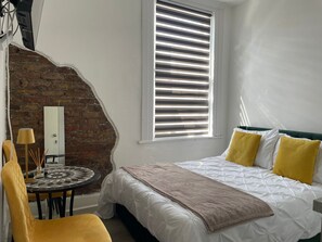 Individually decorated, individually furnished, desk, free WiFi - Tottenham City Stays (Opposite Seven Sisters Train Station) (London)