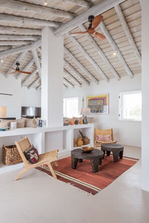 Villa, Smoking | 5 bedrooms - Wooden Villa By Cadenzalux (Grandola)