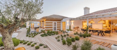 Villa, Smoking | 5 bedrooms