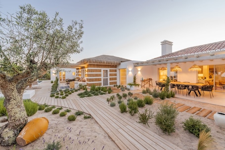 Villa, Smoking | 5 bedrooms