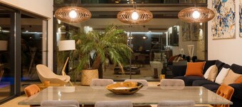 Troya Regal Villa By Cadenzalux