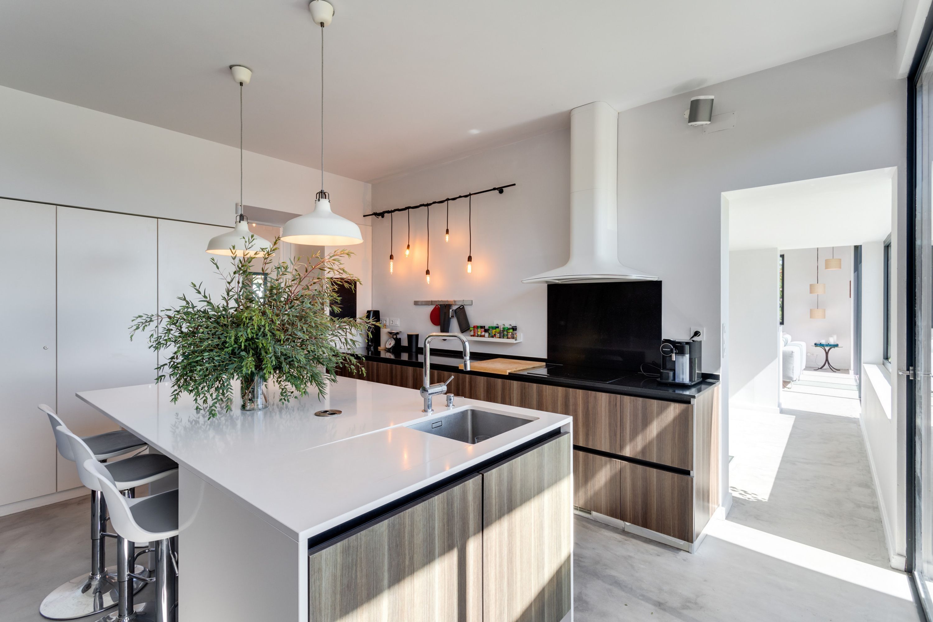 Photo - Garden Seaside Villa by CadenzaLux