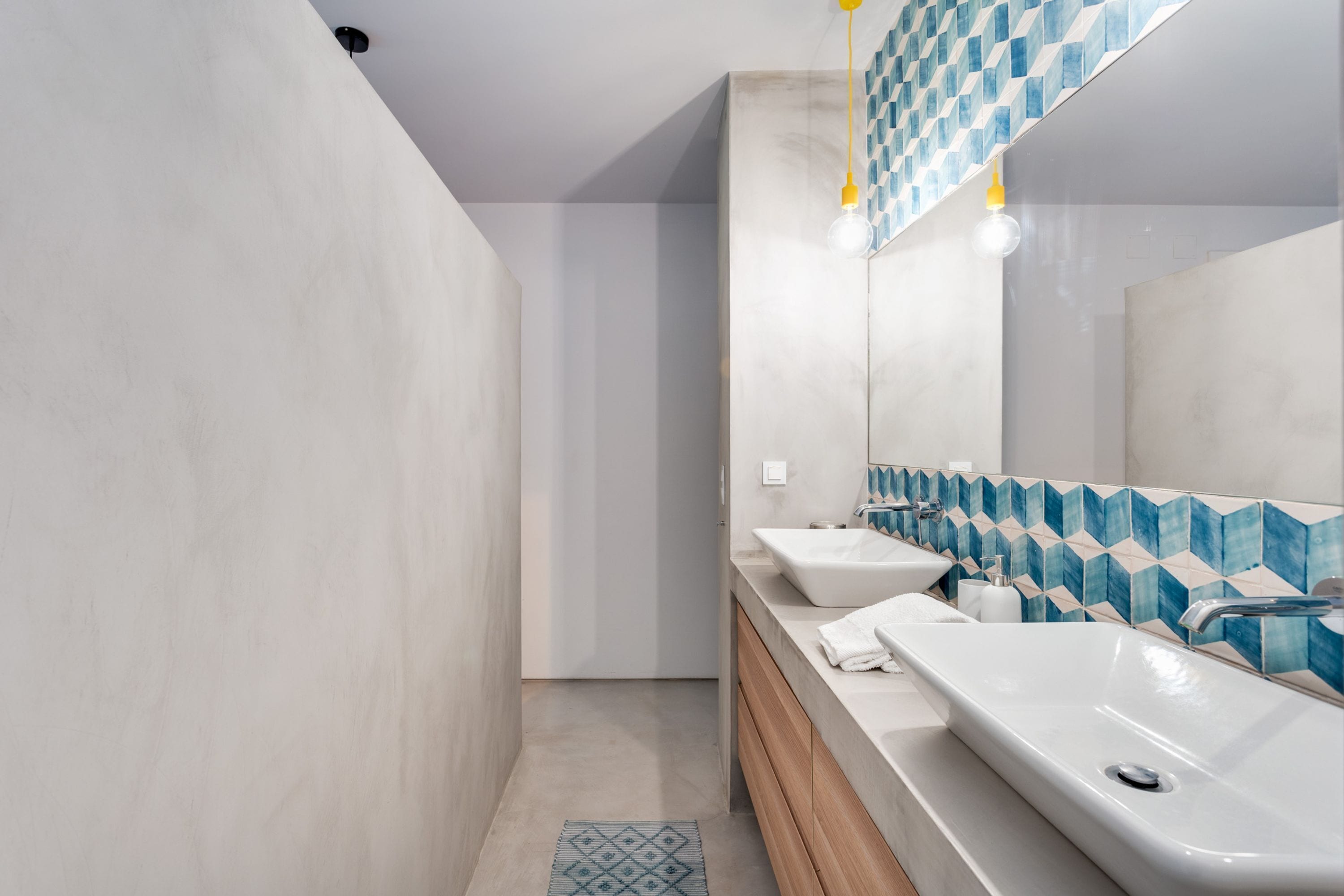 Photo - Garden Seaside Villa by CadenzaLux