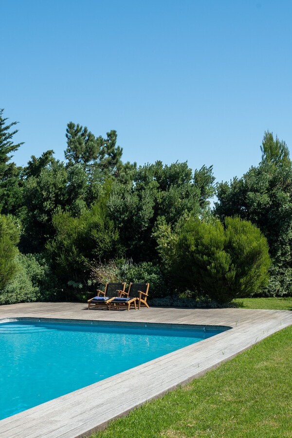 Garden Seaside Villa By Cadenzalux - Colares