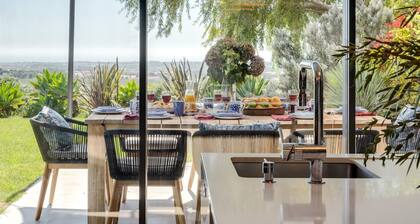 Garden Seaside Villa by Cadenzalux