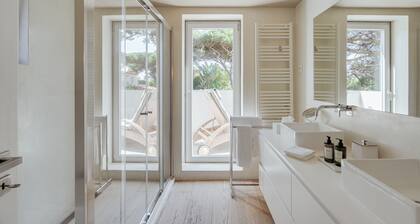 Light Villa by Cadenzalux