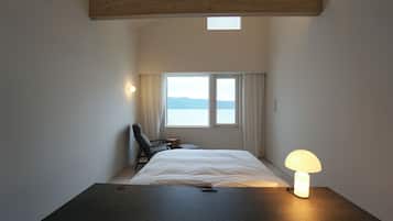 奢华别墅, 湖畔 | 2 多间卧室、羽绒被、迷你吧、特色装修