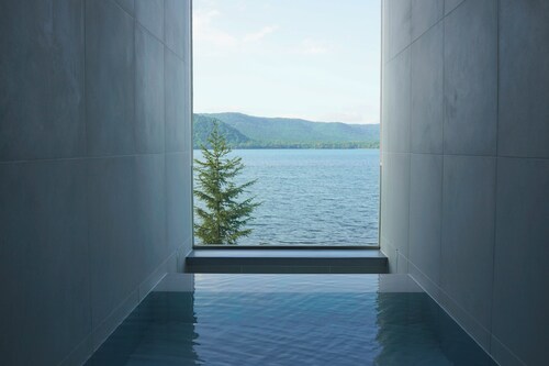 Sansui Lakeside Villa