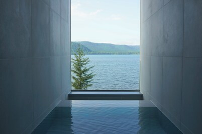 Sansui Lakeside Villa