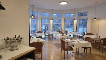 Daily buffet breakfast (EUR 12.50 per person)