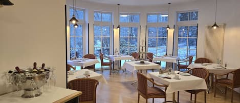 Daily buffet breakfast (EUR 12.50 per person)