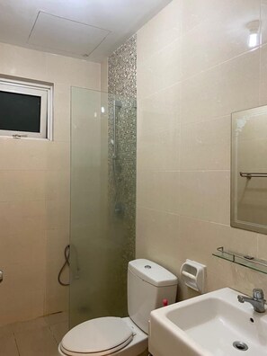 Bathroom - Vista City Loft Riverine Resort (Kuching)