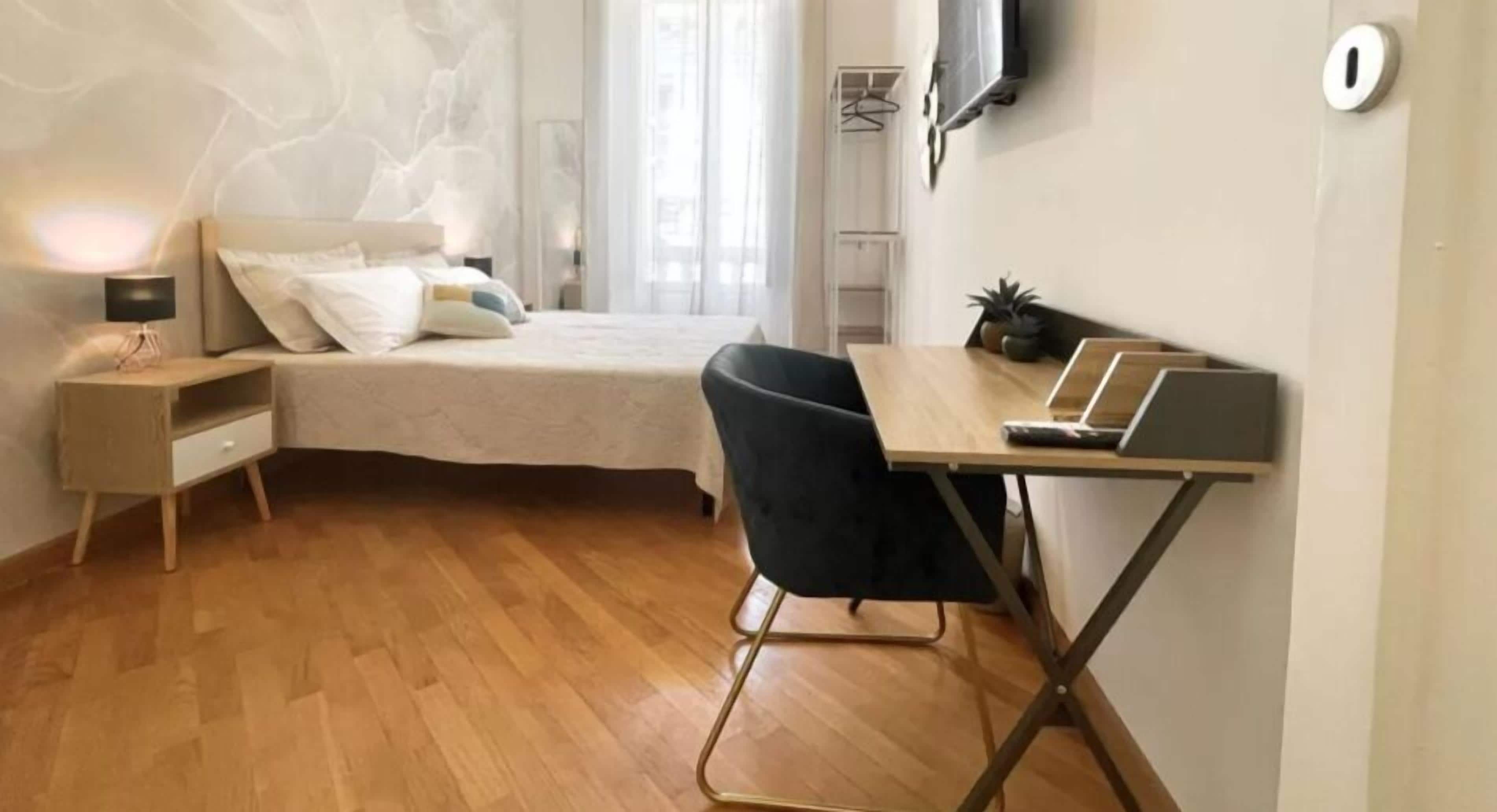 Schreibtisch, Bügeleisen/Bügelbrett, kostenloses WLAN