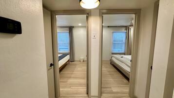 2 bedrooms, desk, iron/ironing board, WiFi