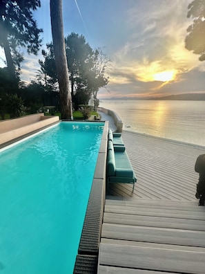 Piscine extérieure, piscine chauffée