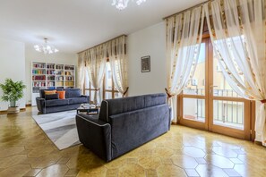 TV - Il Rifugio dei Lettori con Terrazza (Giba)