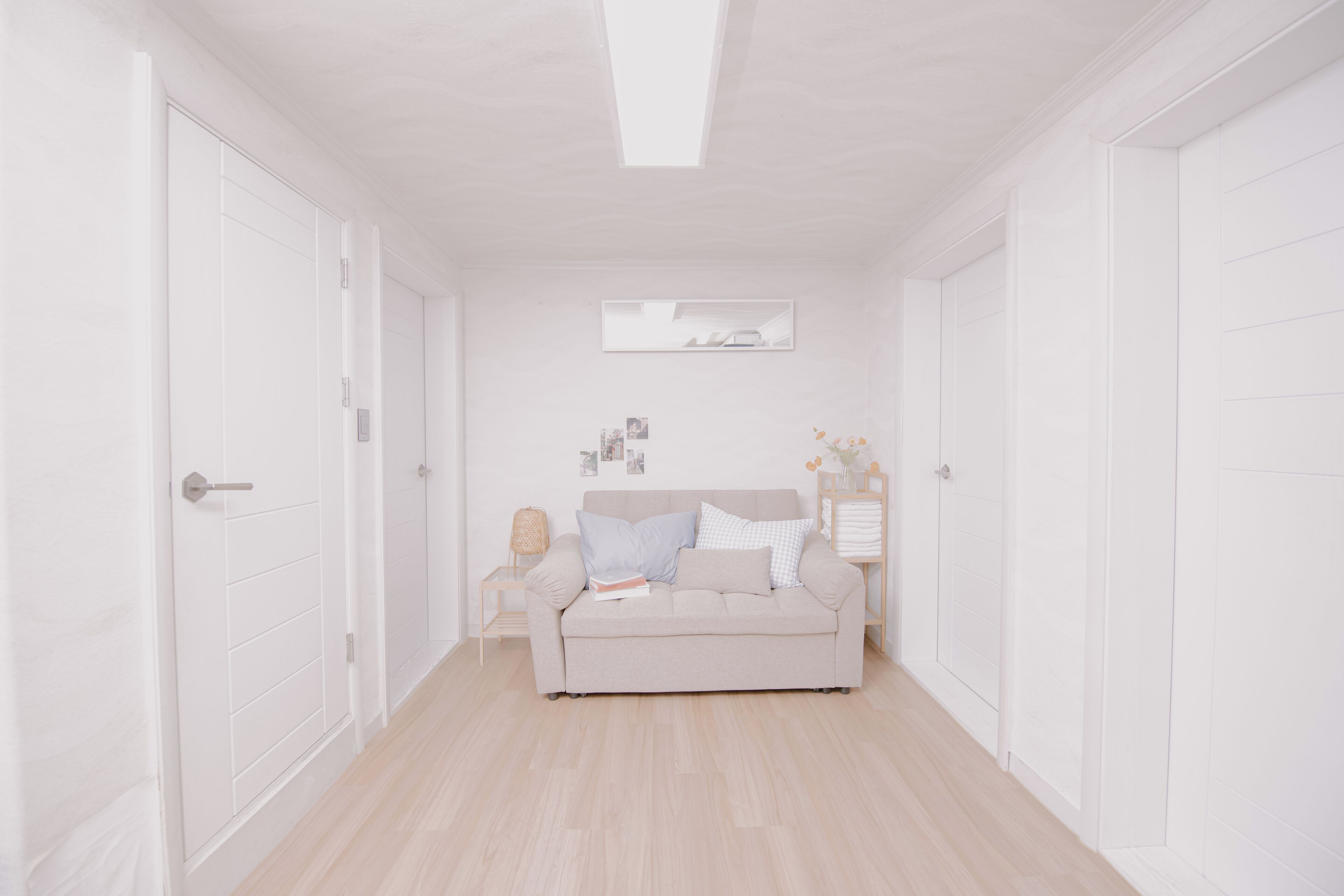 Triple Room ((non-Korean nationals only) | Living area | 81-cm flat-screen TV with satellite channels