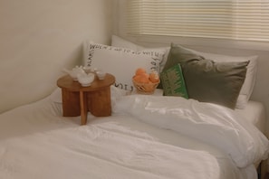 Free minibar, free WiFi - Wave House (Seoul)