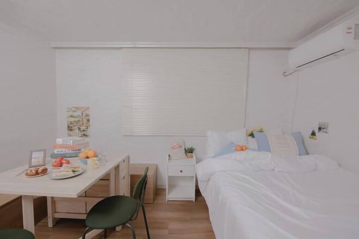 Minibar con snack e bevande gratuite, Wi-Fi gratuito