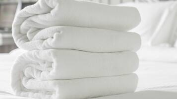 1 chambre, fer et planche Ă repasser, Wi-Fi, draps fournis