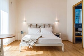 4 chambres, fer et planche à repasser, Wi-Fi, literie fournie