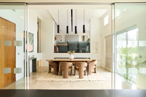 The Hampstead Garden Hideaway - 5bdr Home With Pool and Garden