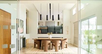 The Hampstead Garden Hideaway - 5bdr Home With Pool and Garden