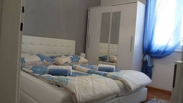 1 chambre, fer et planche à repasser, Wi-Fi, draps fournis