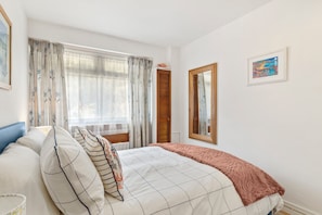 1 Schlafzimmer, Bügeleisen/Bügelbrett, kostenloses WLAN, Bettwäsche