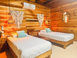 Superior huisje, 2 eenpersoonsbedden, airconditioning, uitzicht op de binnenplaats | 1 slaapkamer, gratis wifi