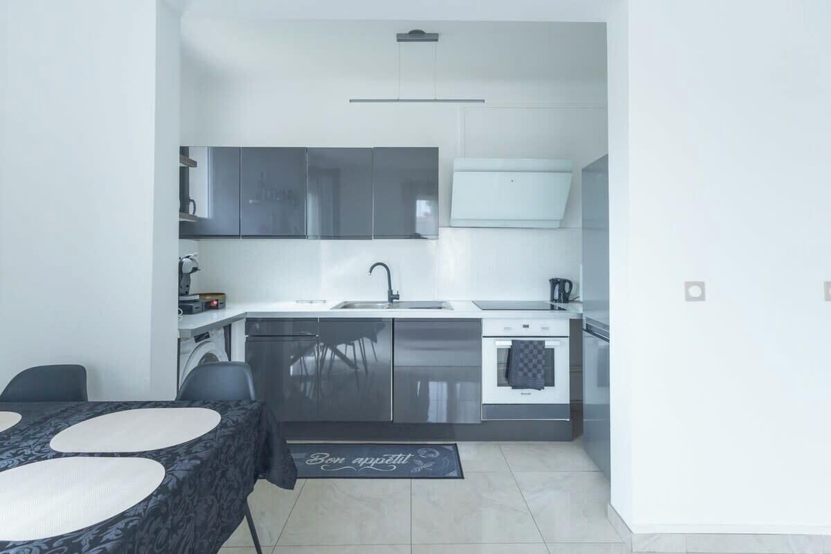 Frigorifero, microonde, forno, lavastoviglie