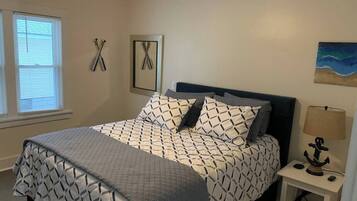 4 bedrooms, WiFi, bed sheets