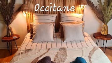 Quarto clássico, para não fumantes, piscina particular | Escrivaninha, ferros/tábuas de passar roupa