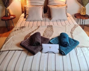 Classic Room, Non Smoking, Private Pool