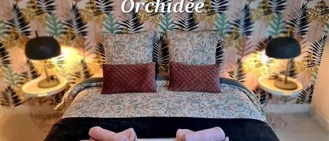 Habitación doble clásica, 1 habitación, alberca privada, vista a la alberca | Escritorio, tabla de planchar con plancha, camas extra y wifi gratis