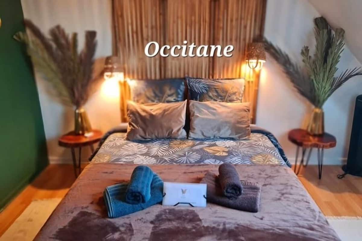 Habitació doble Comfort, no fumadors, piscina privada | Escriptori, planxa i posts de planxar, wifi gratuïta i roba de llit