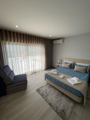 Habitación Premium, balcón, vistas al río | Wifi gratis