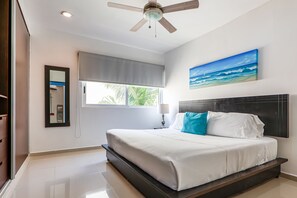 3 slaapkamers, een strijkplank/strijkijzer, internet, beddengoed