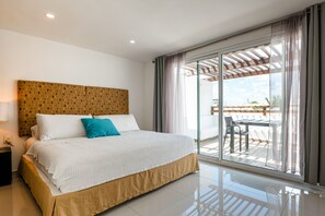 3 slaapkamers, een strijkplank/strijkijzer, internet, beddengoed