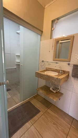 Chalet familiar, lanai, vista al jardín | Wifi gratis 