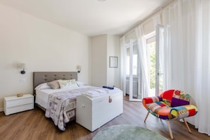2 chambres, fer et planche à repasser, accès au Wi-Fi (inclus)