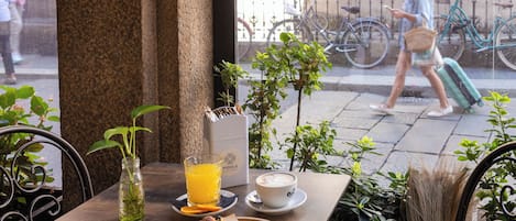 Colazione (9 EUR a persona)