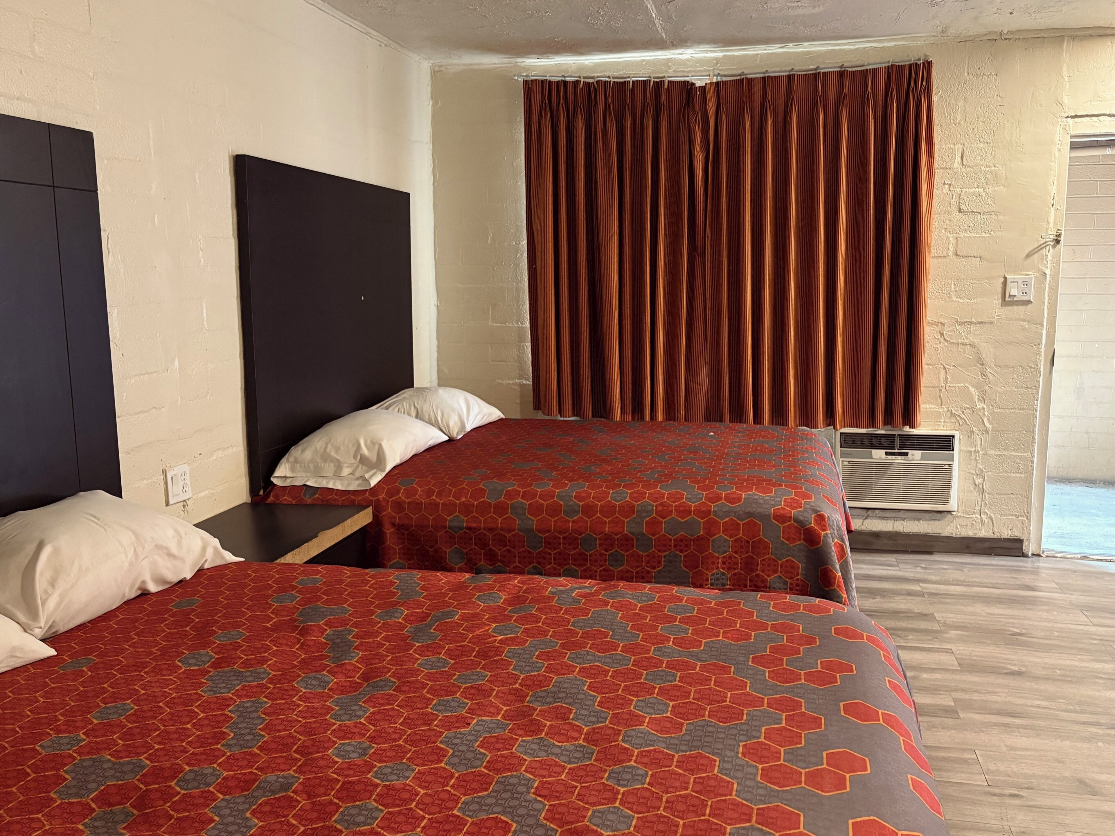 Classic Quadruple Room, 2 Queen Beds