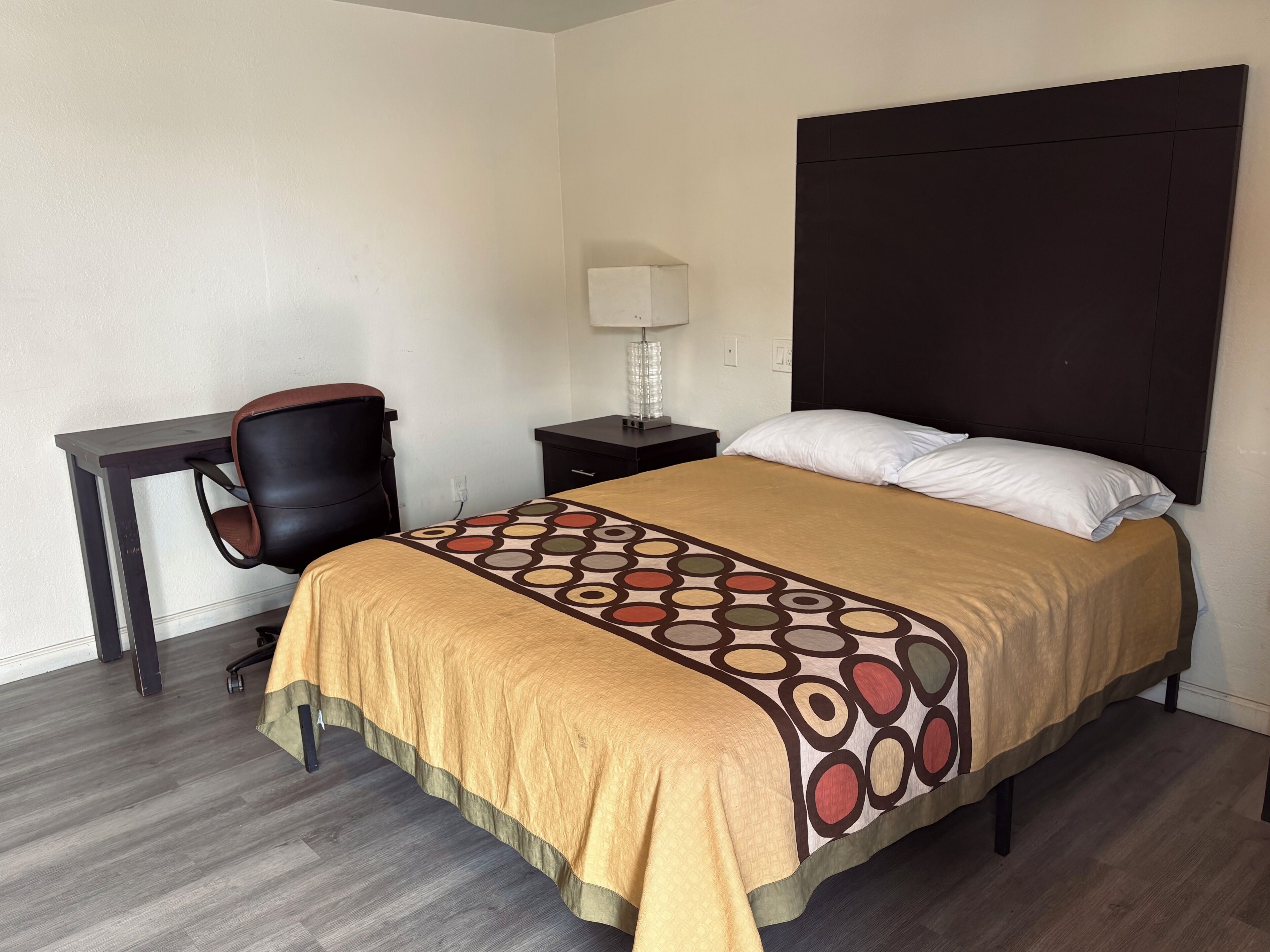 Classic Double Room, 1 Queen Bed