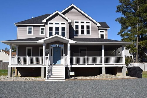 Rising Tide-4 BR | Screened Porch | Fire Pit