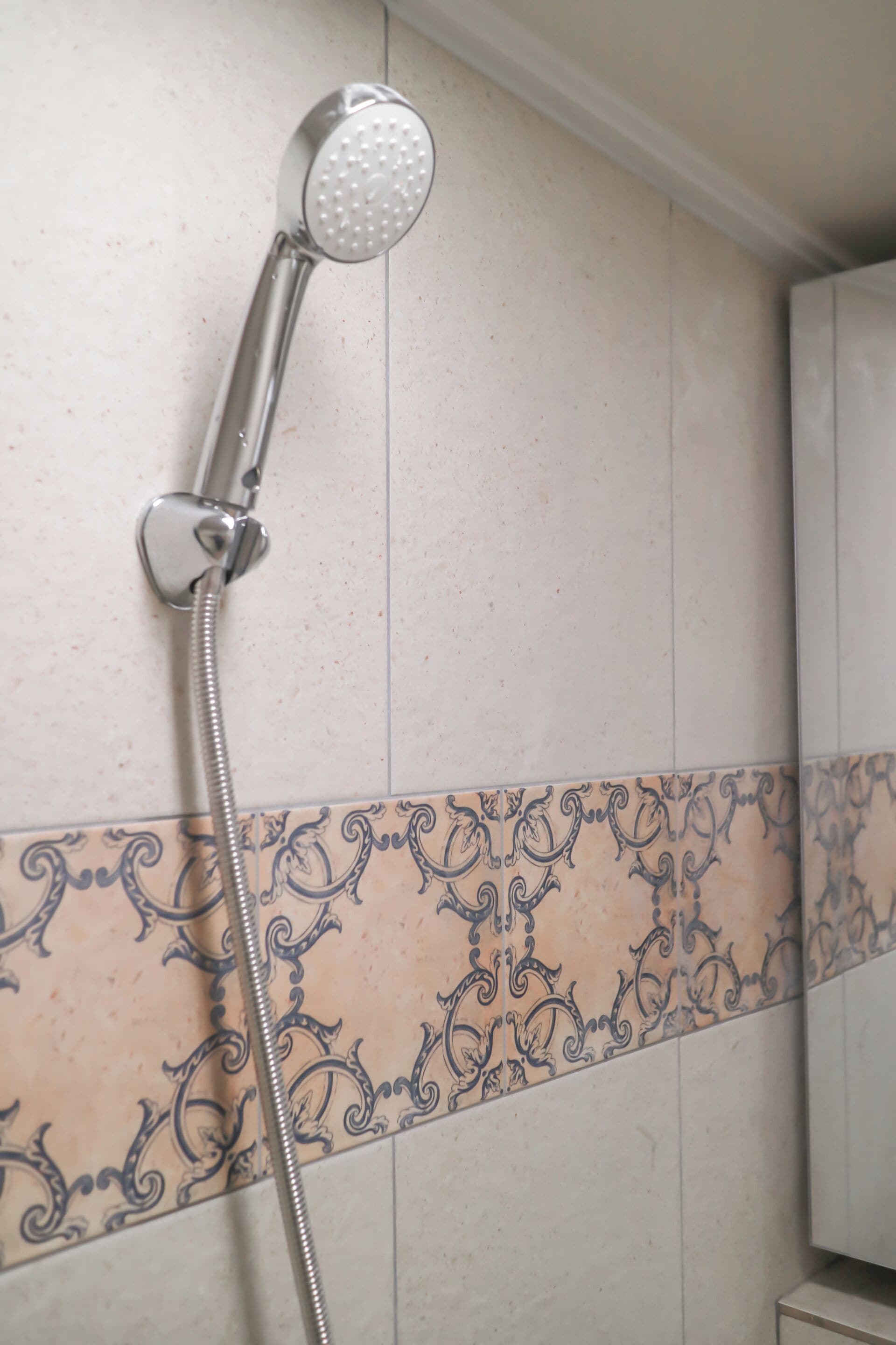 Triple Room (non-Korean nationals only) | Bathroom | Shower, hair dryer, slippers, towels