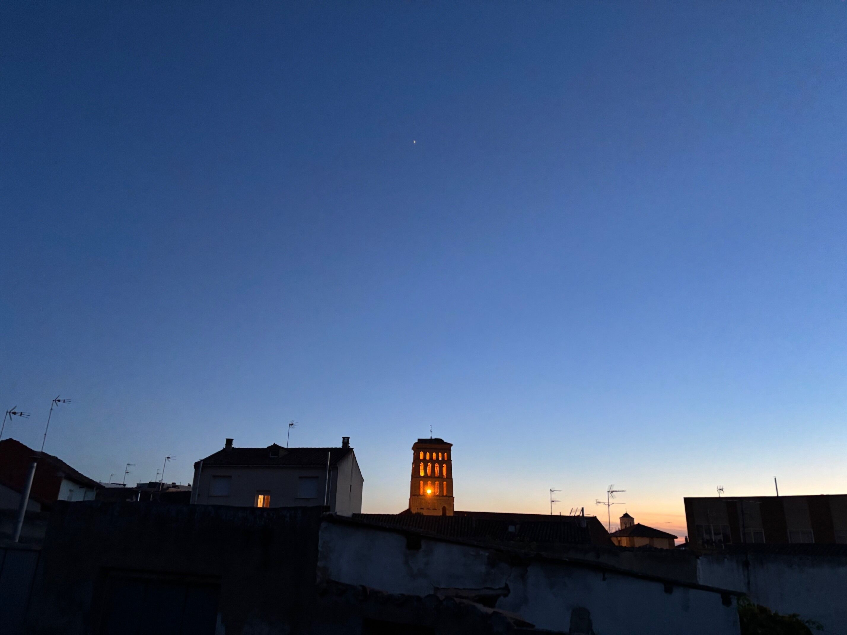 الإطلالة من المنشأة